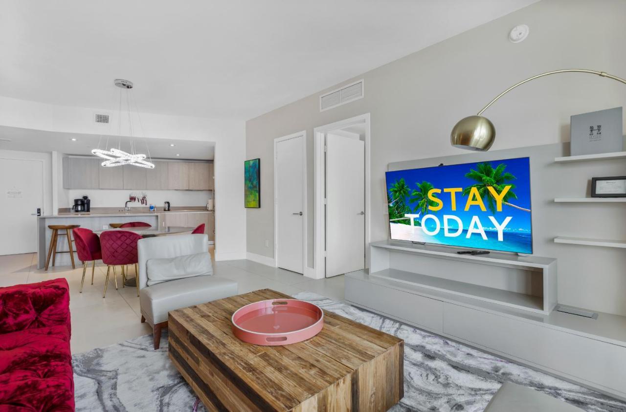 Seashore Resort - 2 Bedroom Right On The Beach Direct Ocean-View With Amenities On The Rooftop Голливуд Экстерьер фото